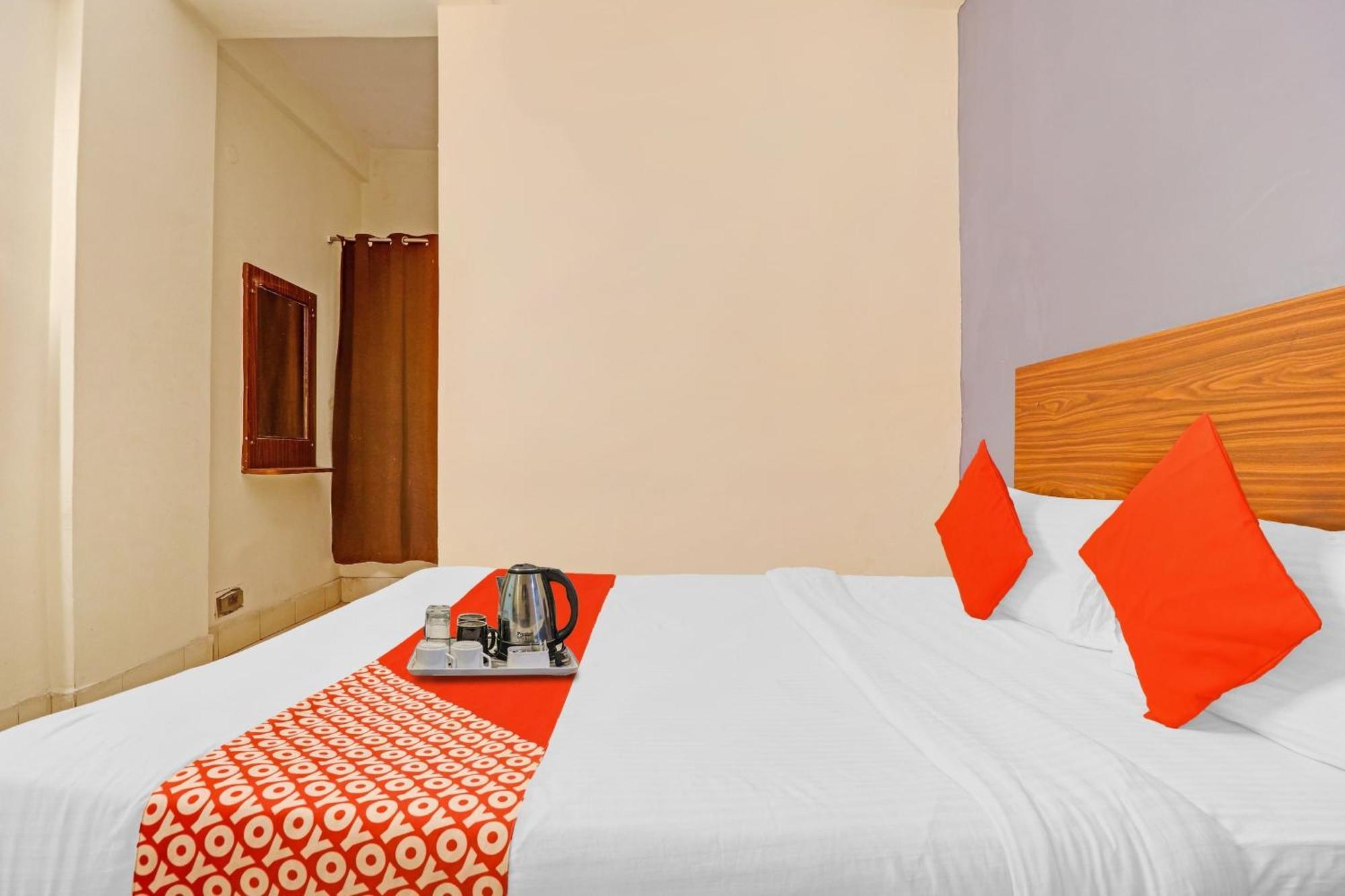 Collection O Paradise Circle Hyderabad Exterior foto