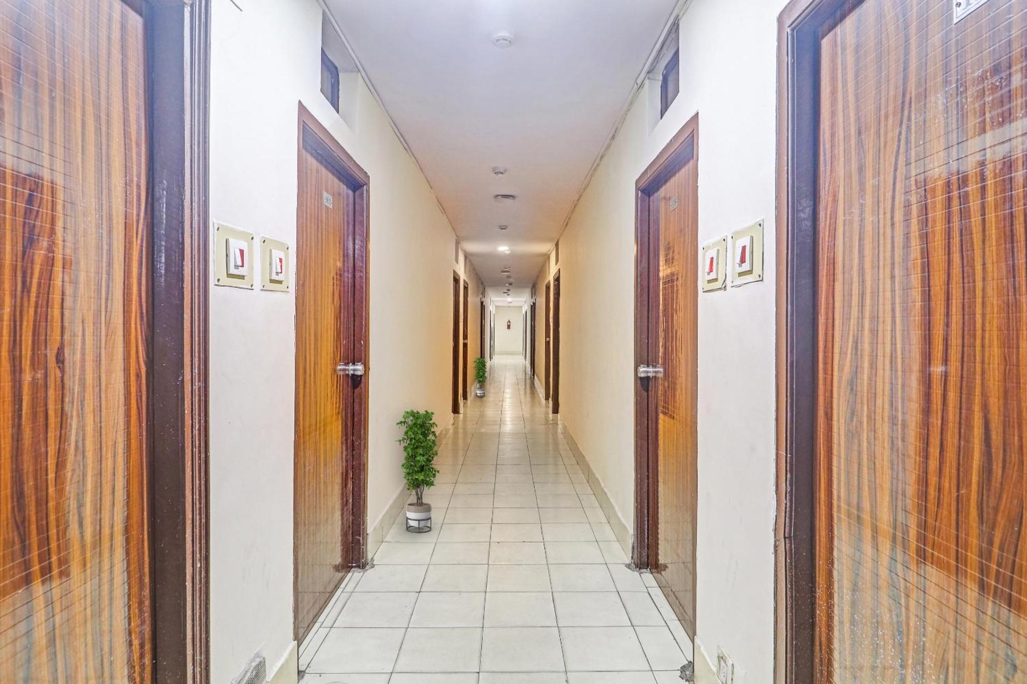 Collection O Paradise Circle Hyderabad Exterior foto